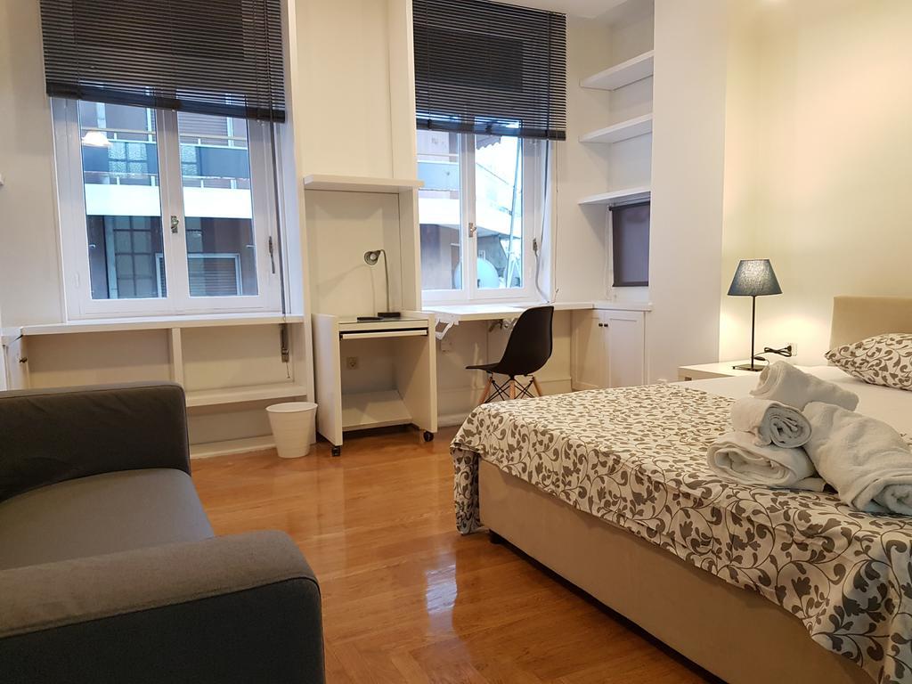 Errathens Aegean Apartment - Athens Center, 5 Bd, 2 Bath Екстер'єр фото