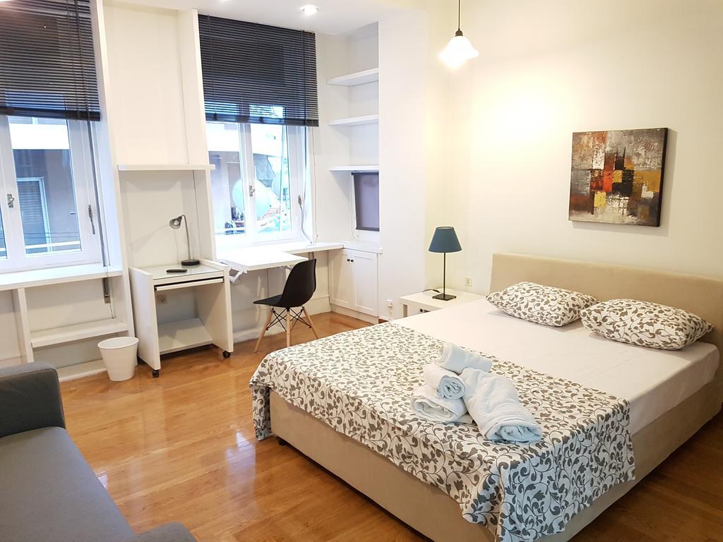 Errathens Aegean Apartment - Athens Center, 5 Bd, 2 Bath Екстер'єр фото