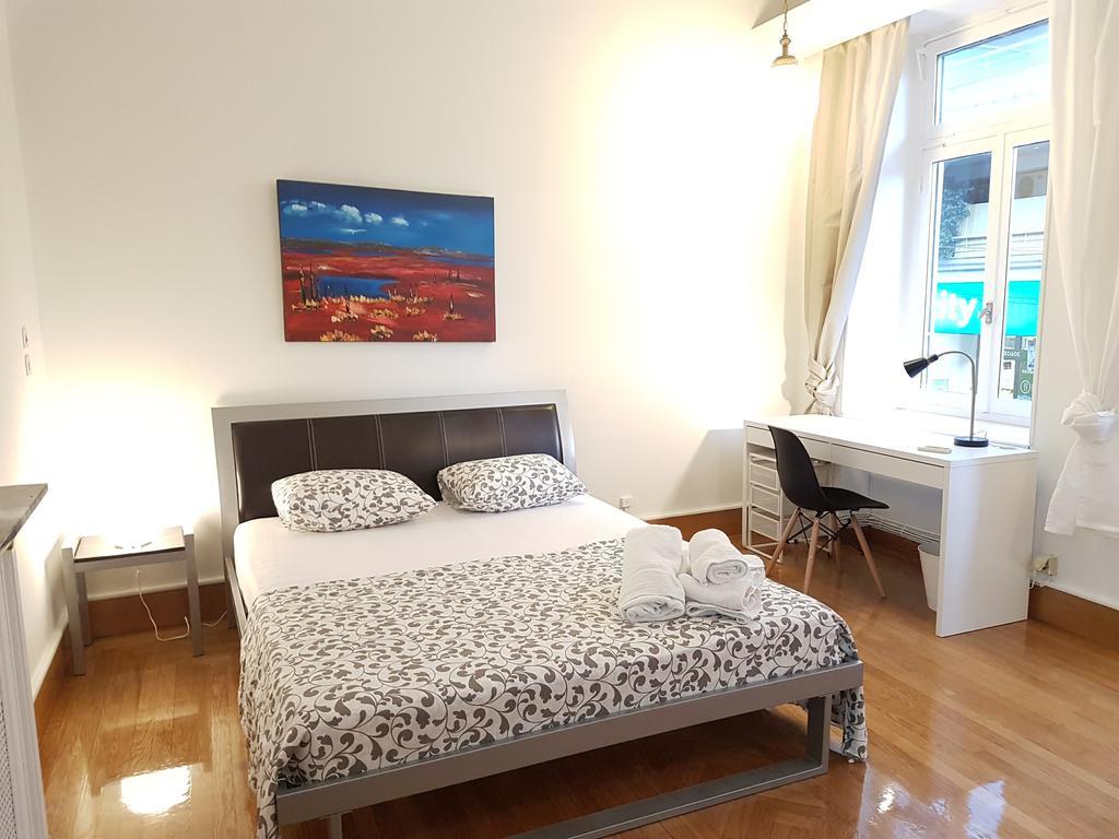 Errathens Aegean Apartment - Athens Center, 5 Bd, 2 Bath Екстер'єр фото