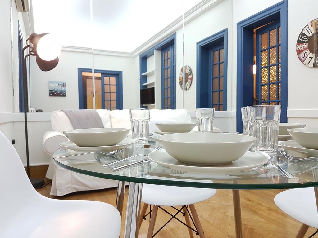 Errathens Aegean Apartment - Athens Center, 5 Bd, 2 Bath Екстер'єр фото