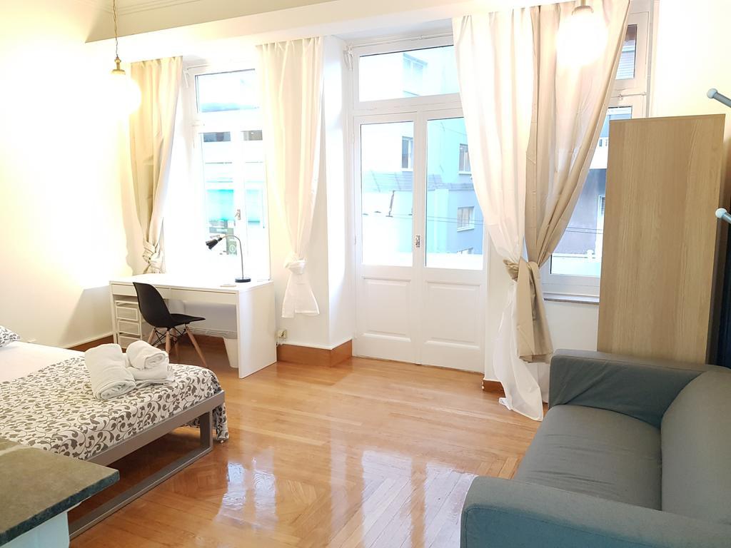 Errathens Aegean Apartment - Athens Center, 5 Bd, 2 Bath Екстер'єр фото