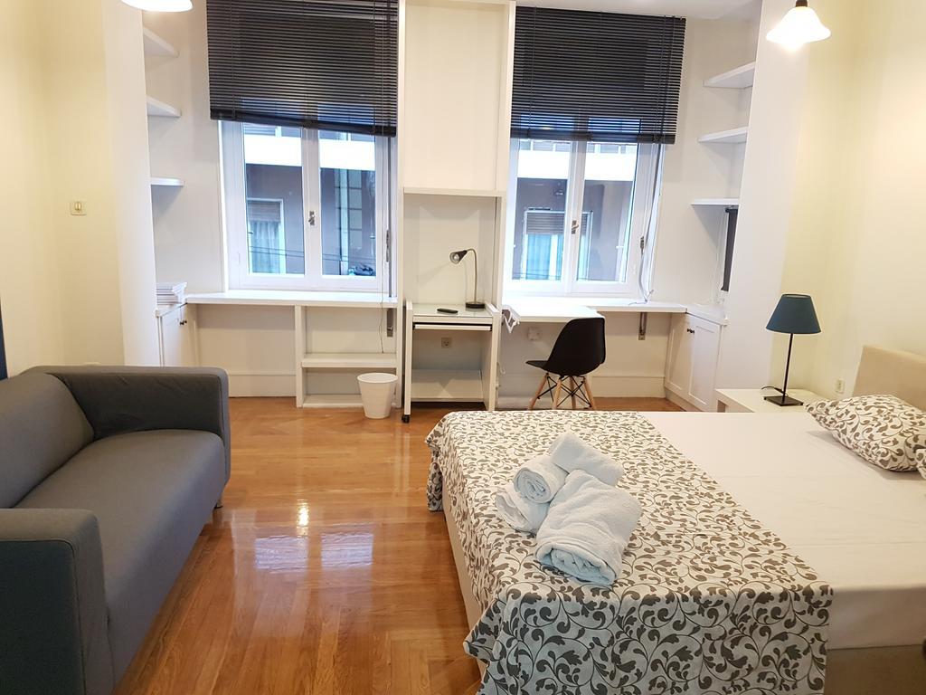 Errathens Aegean Apartment - Athens Center, 5 Bd, 2 Bath Екстер'єр фото